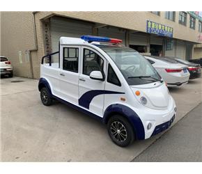 四輪巡邏車